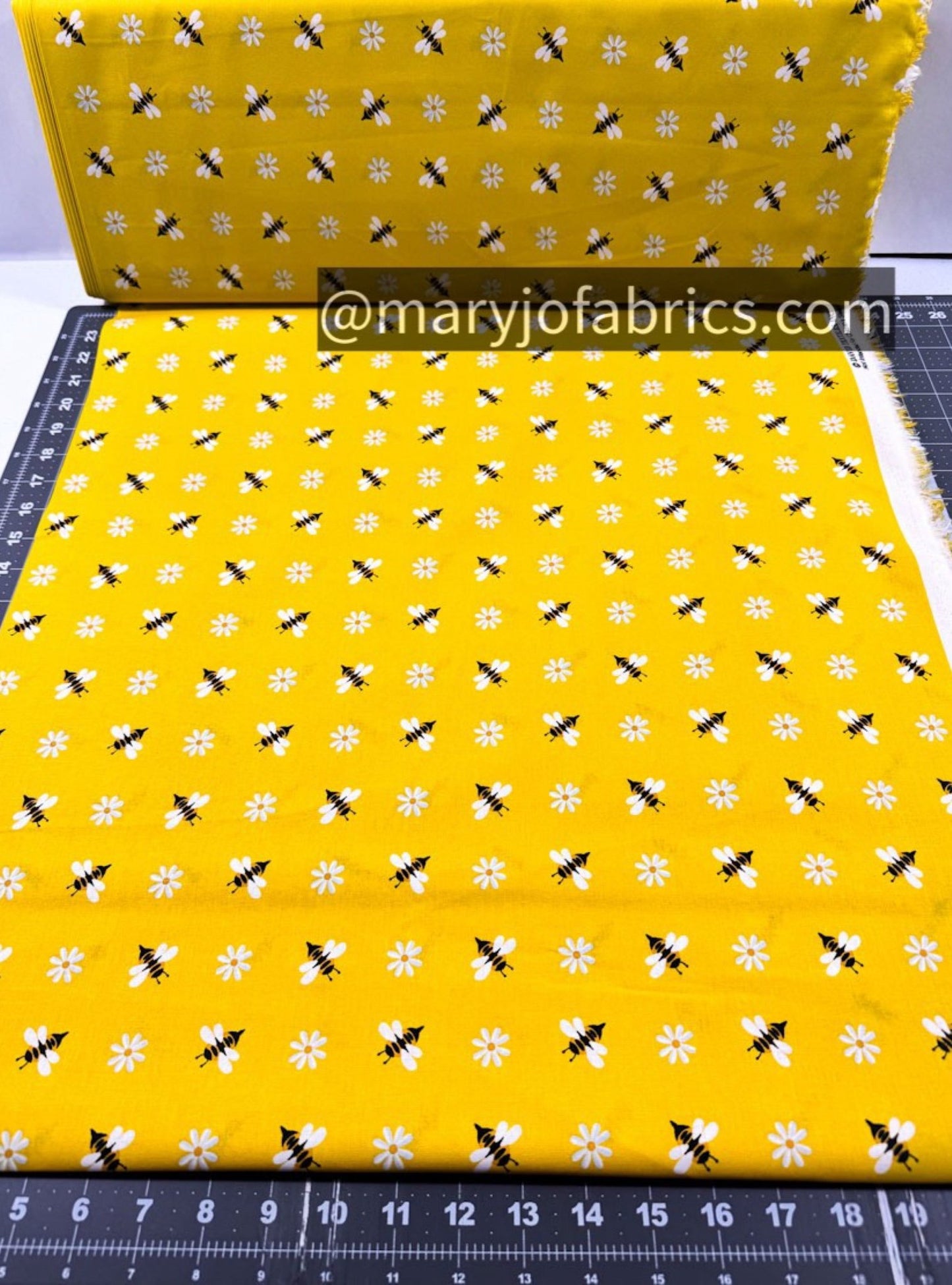 Yellow Simple Bee Fabric DX - 3525 Cute Bumblebees - Mary Jo Fabrics